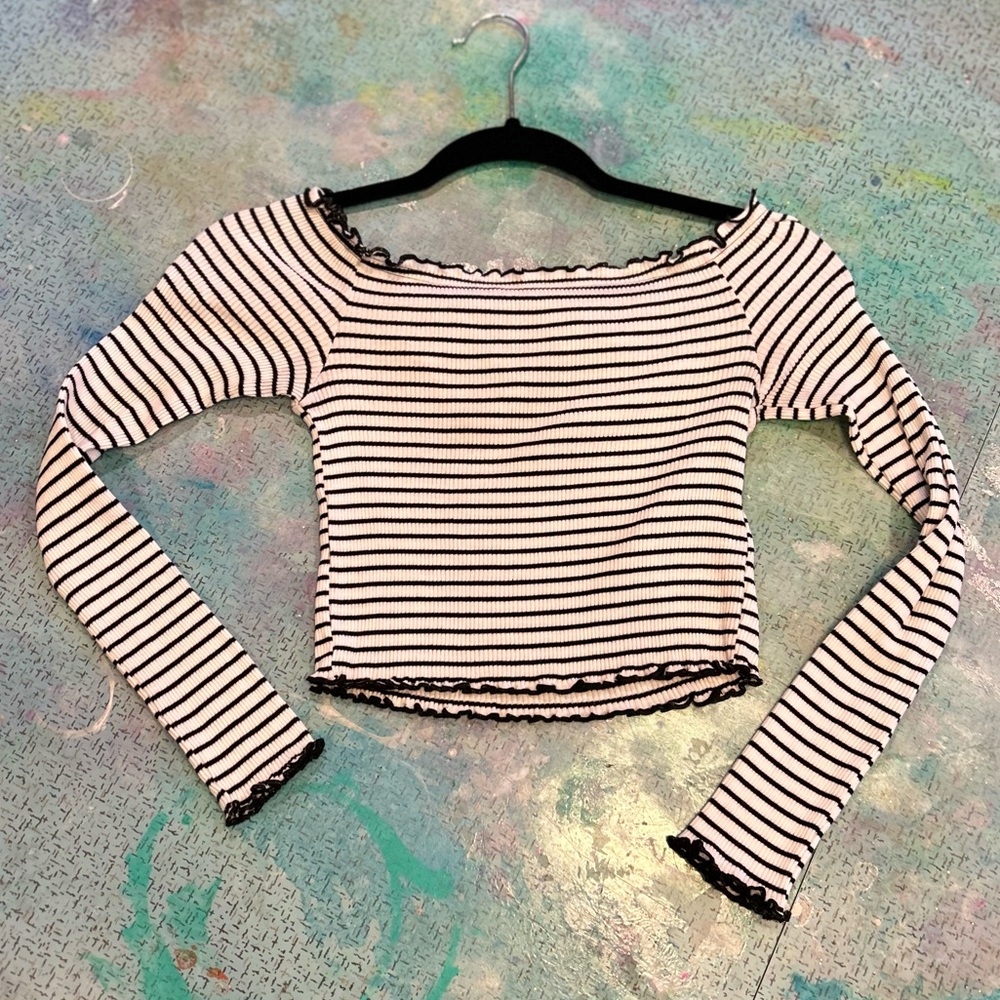 Wide Neck Crop